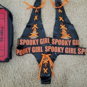 SPOOKY GIRL LATEX LINGERIE SET